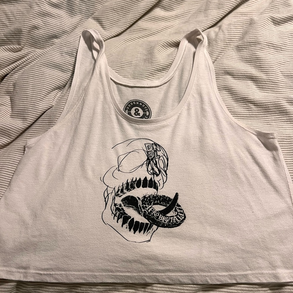 Loose fitting workout crop